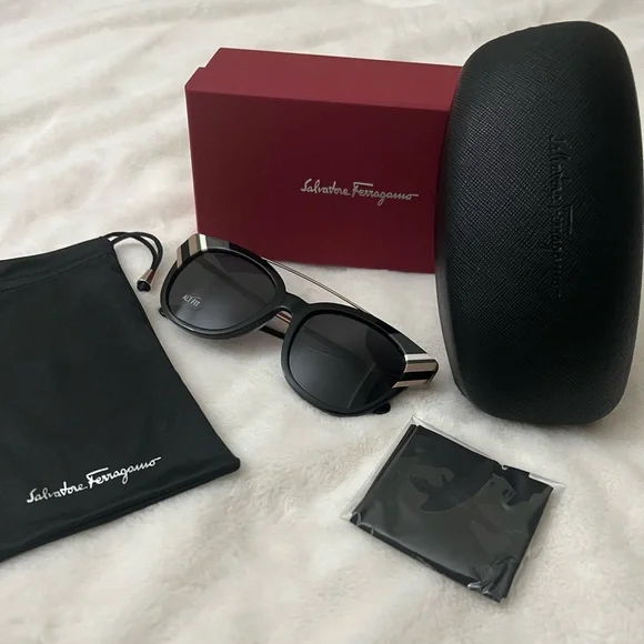 Salvatore Ferragamo | Accessories | Nwt Salvatore Ferragamo  display picture 1